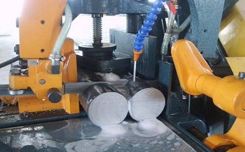 沅江卧式带锯床的送料方式有哪几种？